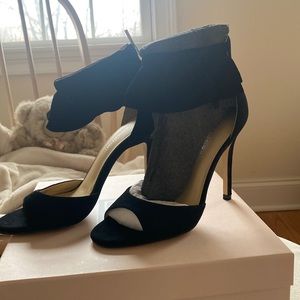 Ivanka trump ItHerlle black suede heels sandals size 6.5